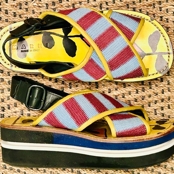 Marni Fussbett Sandals - Picture 3 of 3